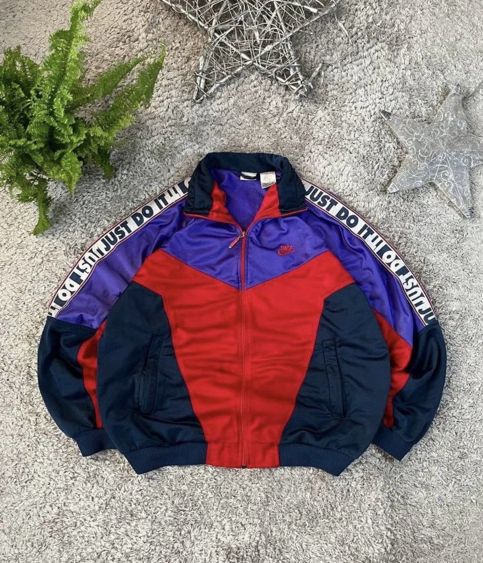 Nike 90s Nike Vintage Retro Oversized Lampass Track Jacket Rare Size US L / EU 52-54 / 3 - 1 Thumbnail