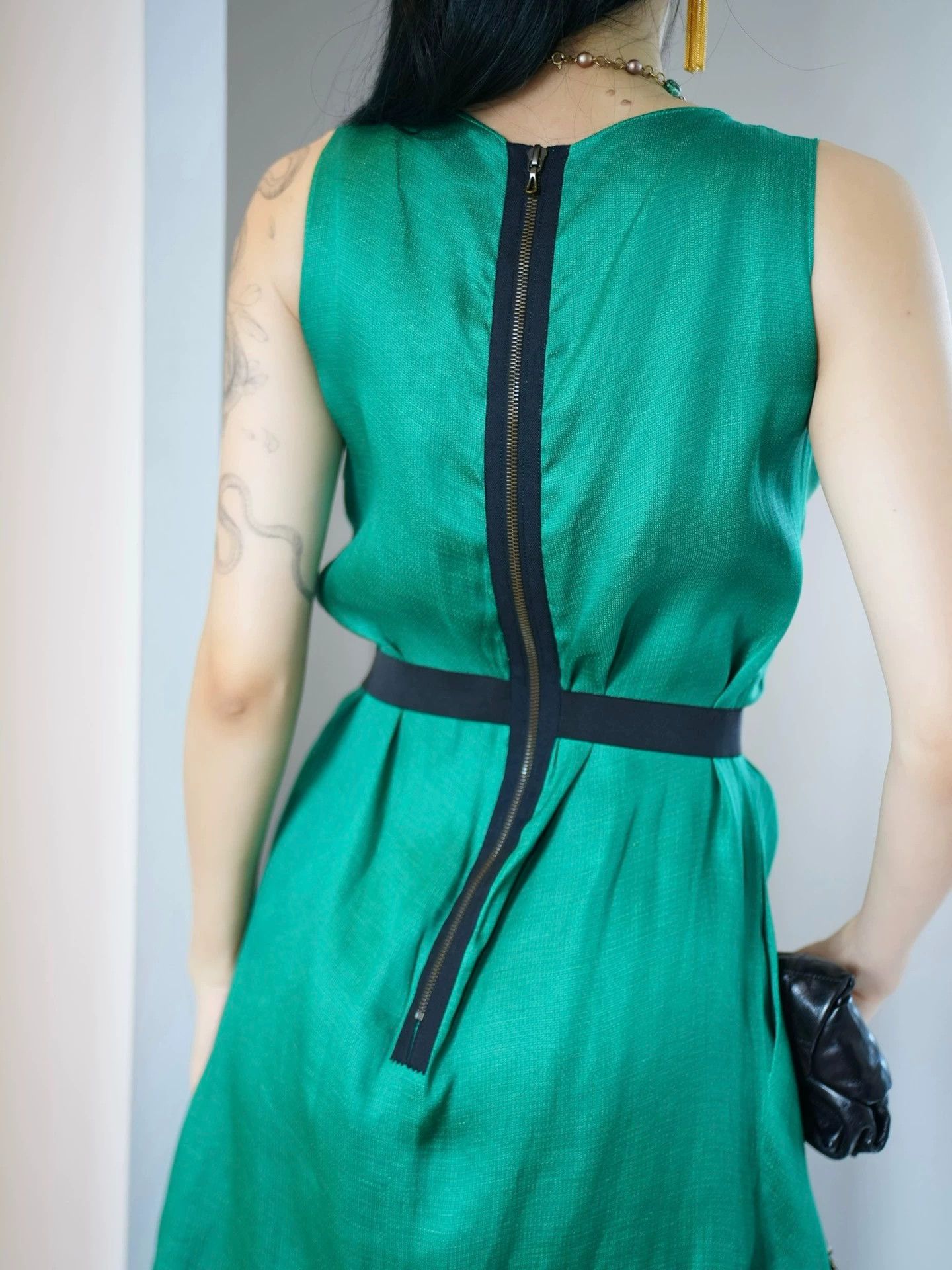 Lanvin Lanvin 2009 Vintage Silk Linen Green Knot Deep V Dress Fr38 Size S / US 4 / IT 40 - 8 Thumbnail