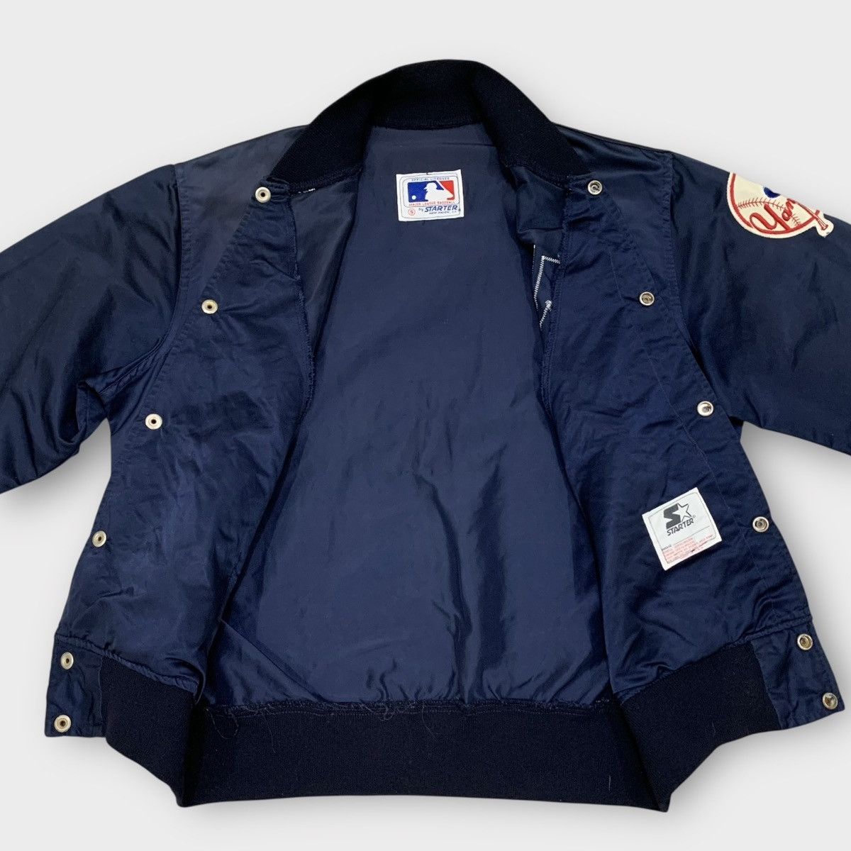 New York Yankees VINTAGE 1980s STARTER NEW YORK YANKEES SATIN JACKET BASEBALL Size US S / EU 44-46 / 1 - 7 Thumbnail