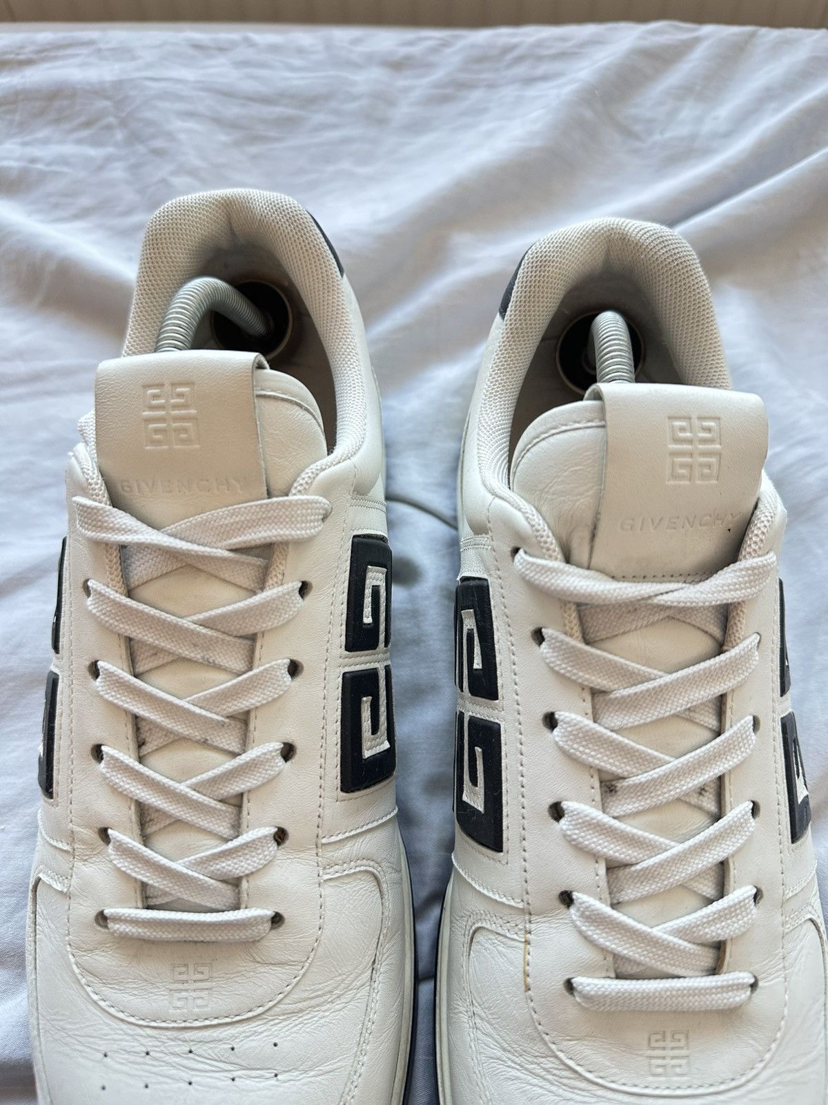 Givenchy Givenchy G4 Leather Sneakers White Size US 11 / EU 44 - 7 Thumbnail