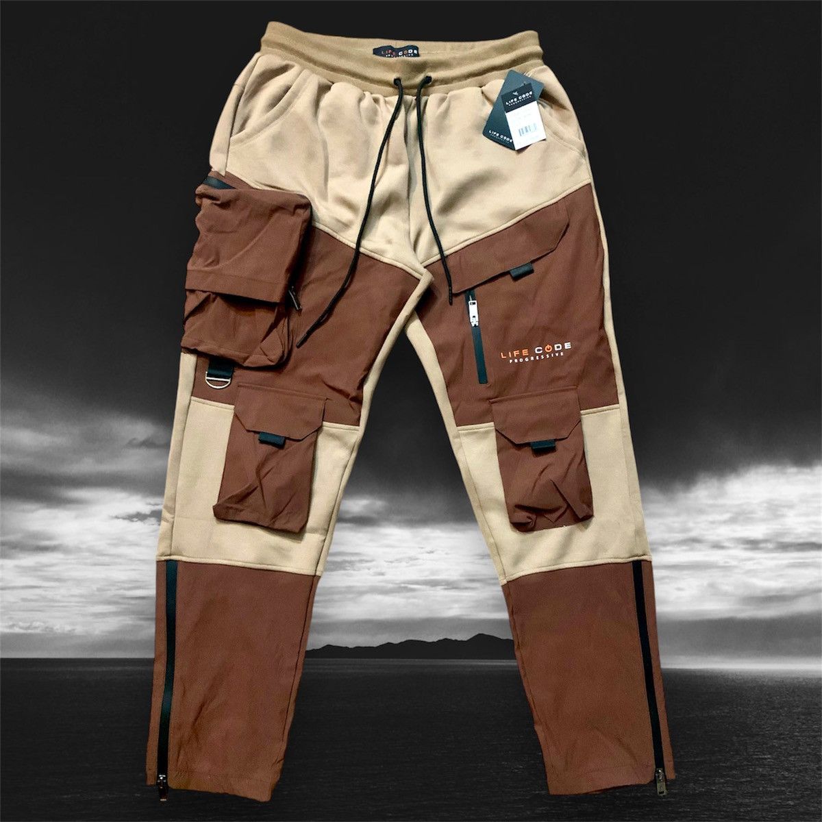 Other New Cargo Pants Sweatpants Size L Size US 34 / EU 50 - 1 Thumbnail
