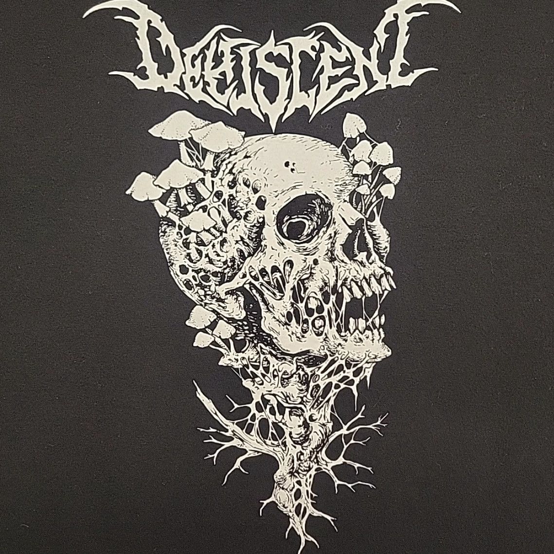 Vintage Death Scent Band Shirt Mens XL Black Skull Graphic Gothic Metal Made in USA TEE Size US XL / EU 56 / 4 - 2 Thumbnail