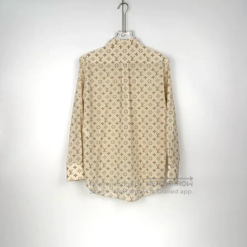 Louis Vuitton Louis Vuitton Apricot silk presbyopic full print shirt Size XS / US 0-2 / IT 36-38 - 4 Thumbnail