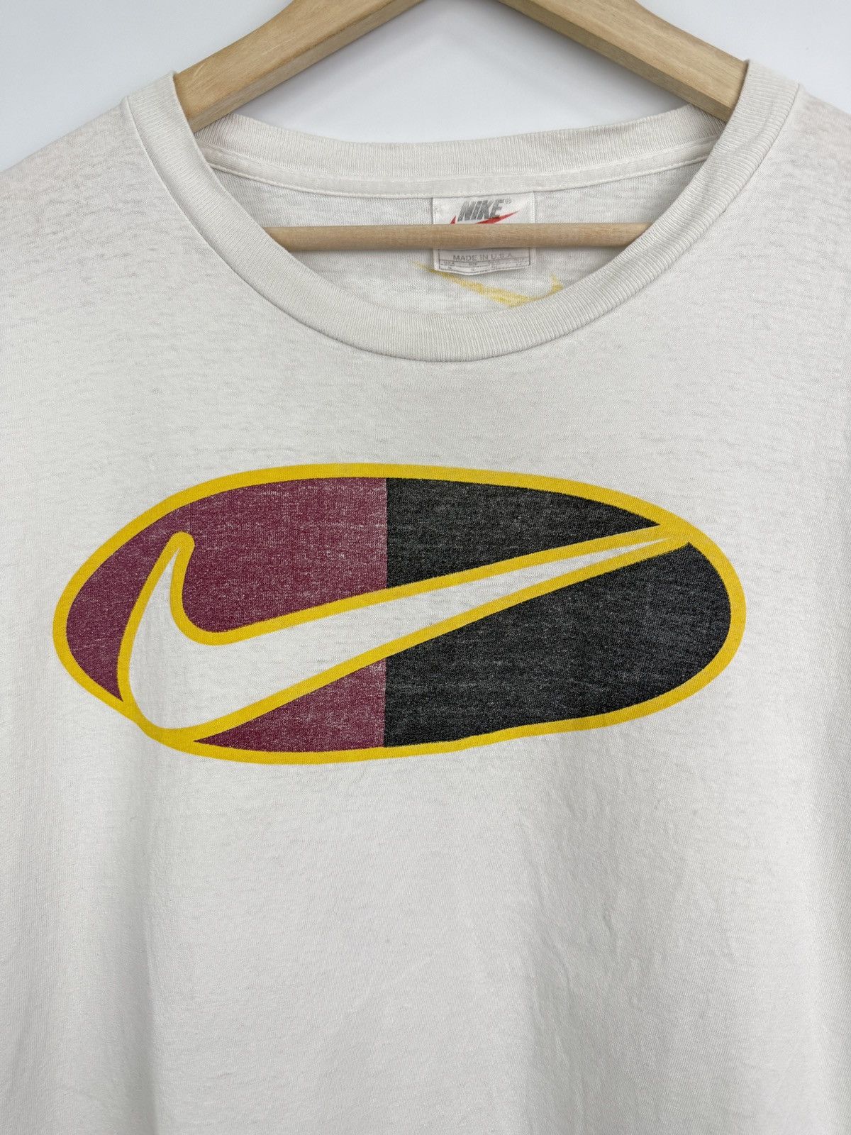 Nike × Vintage 🇺🇸 Vintage 90s Nike Made in USA Y2K T-Shirt Rare Retro Hype Size US XL / EU 56 / 4 - 4 Thumbnail