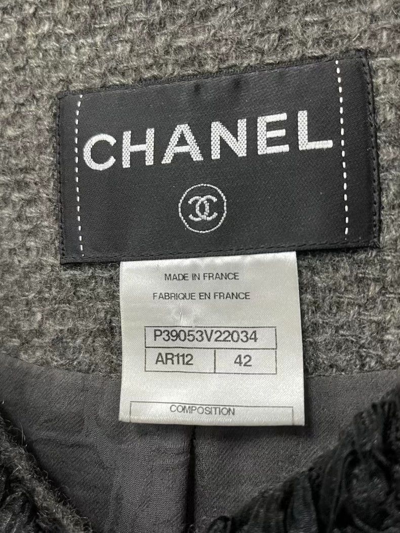 Chanel Chanel Gray Jacket with Black Details -2505 Size US L / EU 52-54 / 3 - 7 Thumbnail