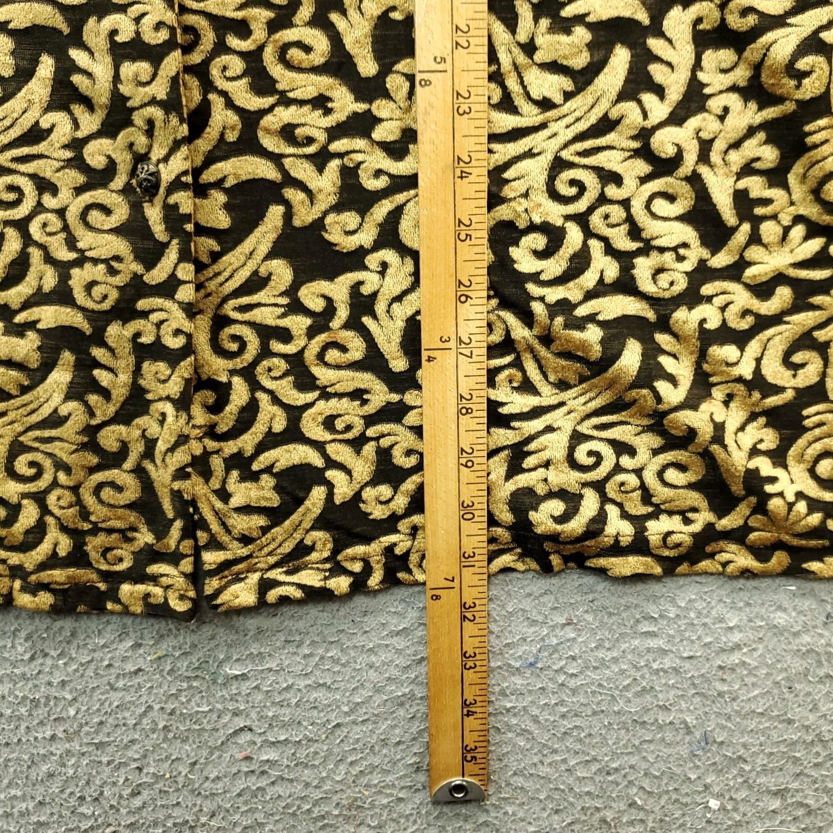Diane von Furstenberg Diane von Furstenberg Blouse Womens 2X Velvet Burnout Design Multi Geometric Button-Up Shirt Womens Size 2X Color Multicolor Clothing Mens Womens Size XXL / US 16-18 / IT 52-54 - 6 Thumbnail