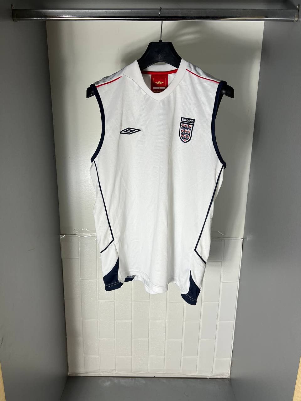 Umbro VINTAGE UMBRO ENGLAND RETRO SOCCER JERSEY MANCHESTER Y2K 90s Size US XL / EU 56 / 4 - 2 Thumbnail