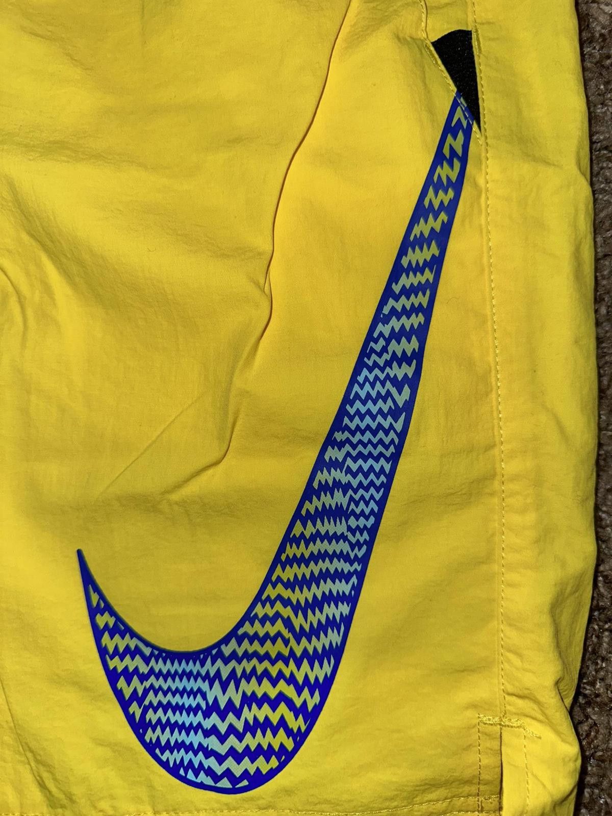 Nike Nike Men's Electric Swoosh Icon 7 Volley Shorts Size US 36 / EU 52 - 2 Thumbnail