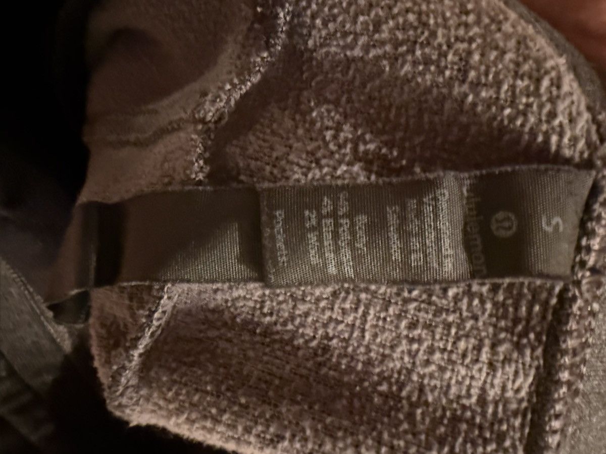 Lululemon Lululemon Charcoal Joggers Sweatpants Size (S/M) Size US 29 - 4 Thumbnail