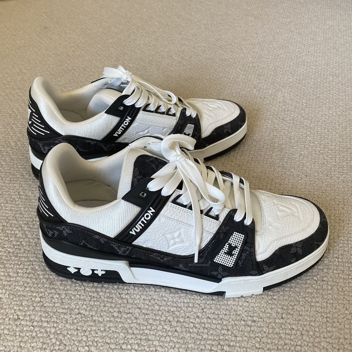 Louis Vuitton Louis Vuitton Trainer in Monogram Denim Size US 8 / EU 41 - 1 Thumbnail
