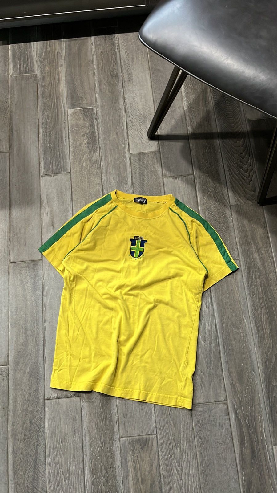 Japanese Brand × Vintage Vintage hype Brazil 9 Y2K tee Size US S / EU 44-46 / 1 - 1 Thumbnail