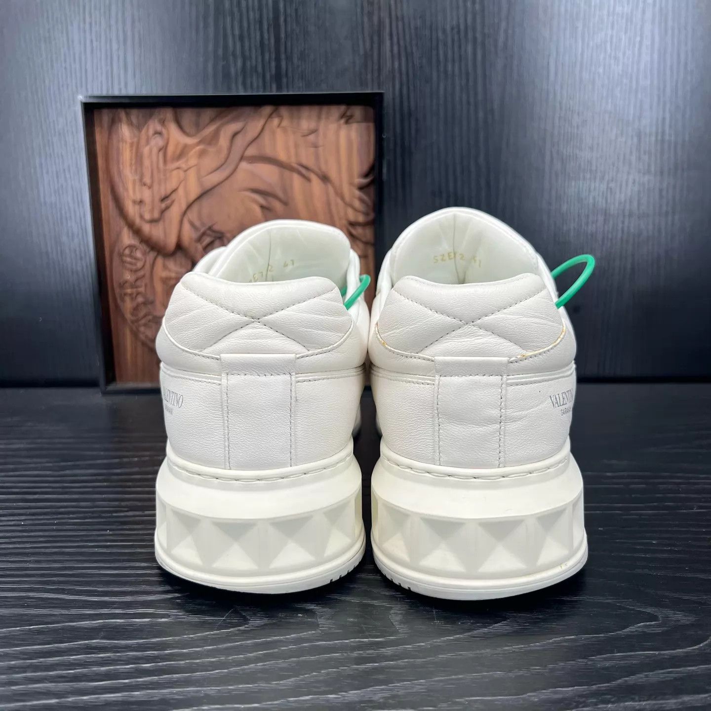 Valentino Valentino One Stud White & Gray 41 Size US 8 / EU 41 - 7 Thumbnail