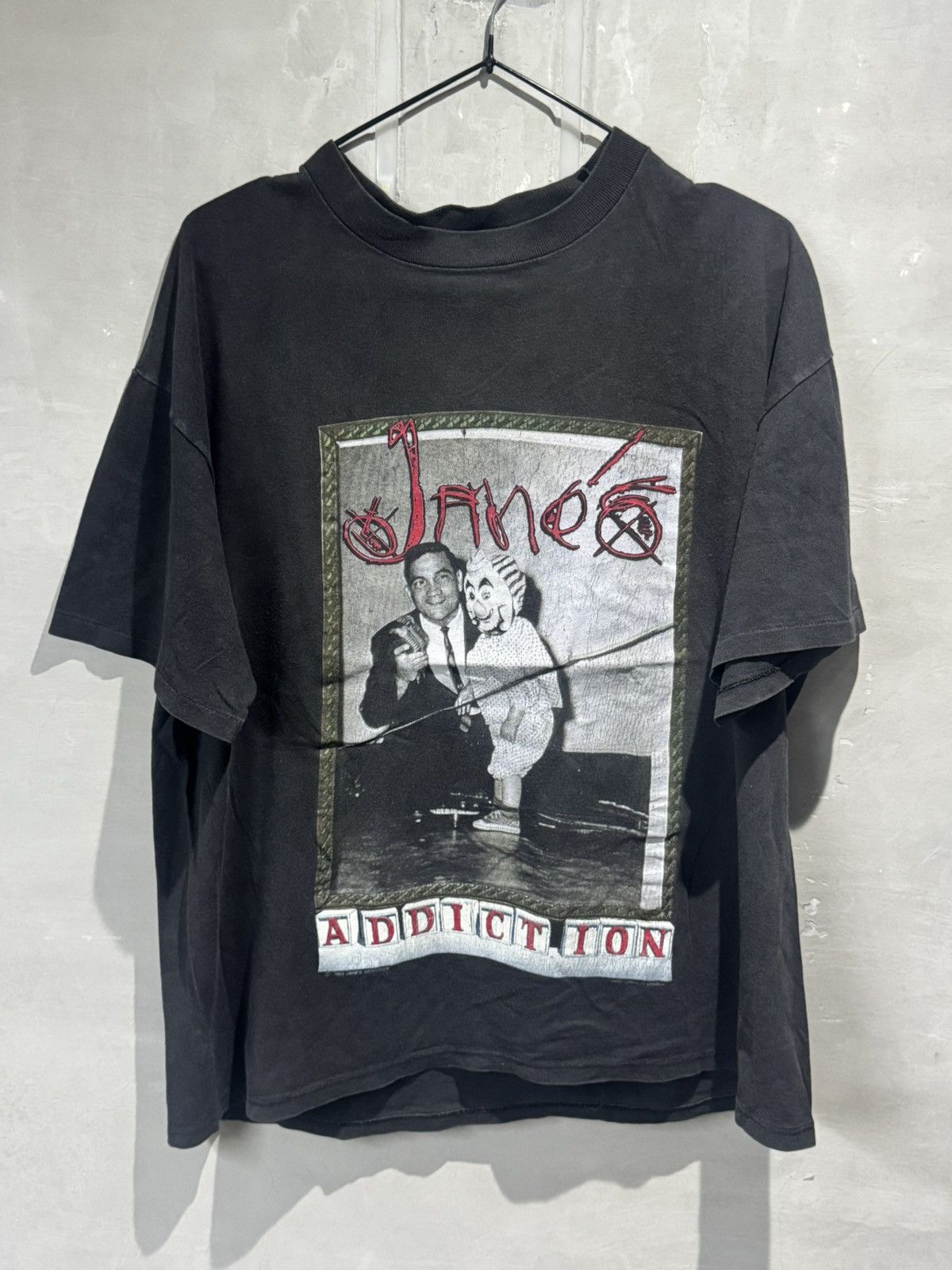 Jane's Addiction Vintage 90s Trashed Condition Janes Addiction Tshirt Size US XL / EU 56 / 4 - 9 Thumbnail