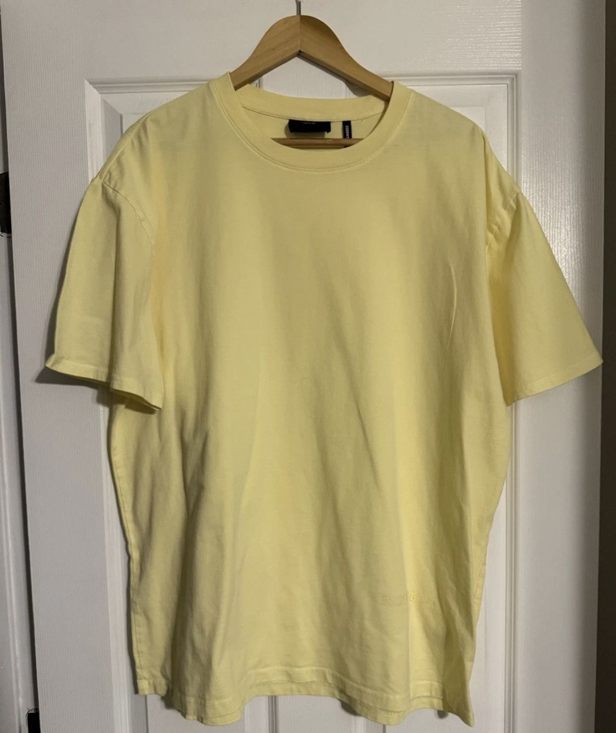 Fear of God Fear of God Essentials Yellow T-Shirt Size US L / EU 52-54 / 3 - 1 Thumbnail