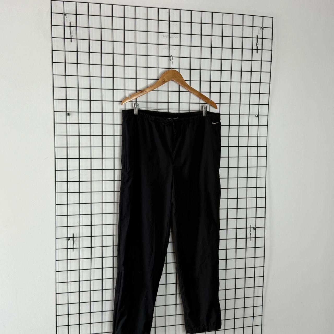 Nike Nike Trackpants Black Embroidred Swoosh Wide Leg Size US 32 / EU 48 - 3 Thumbnail