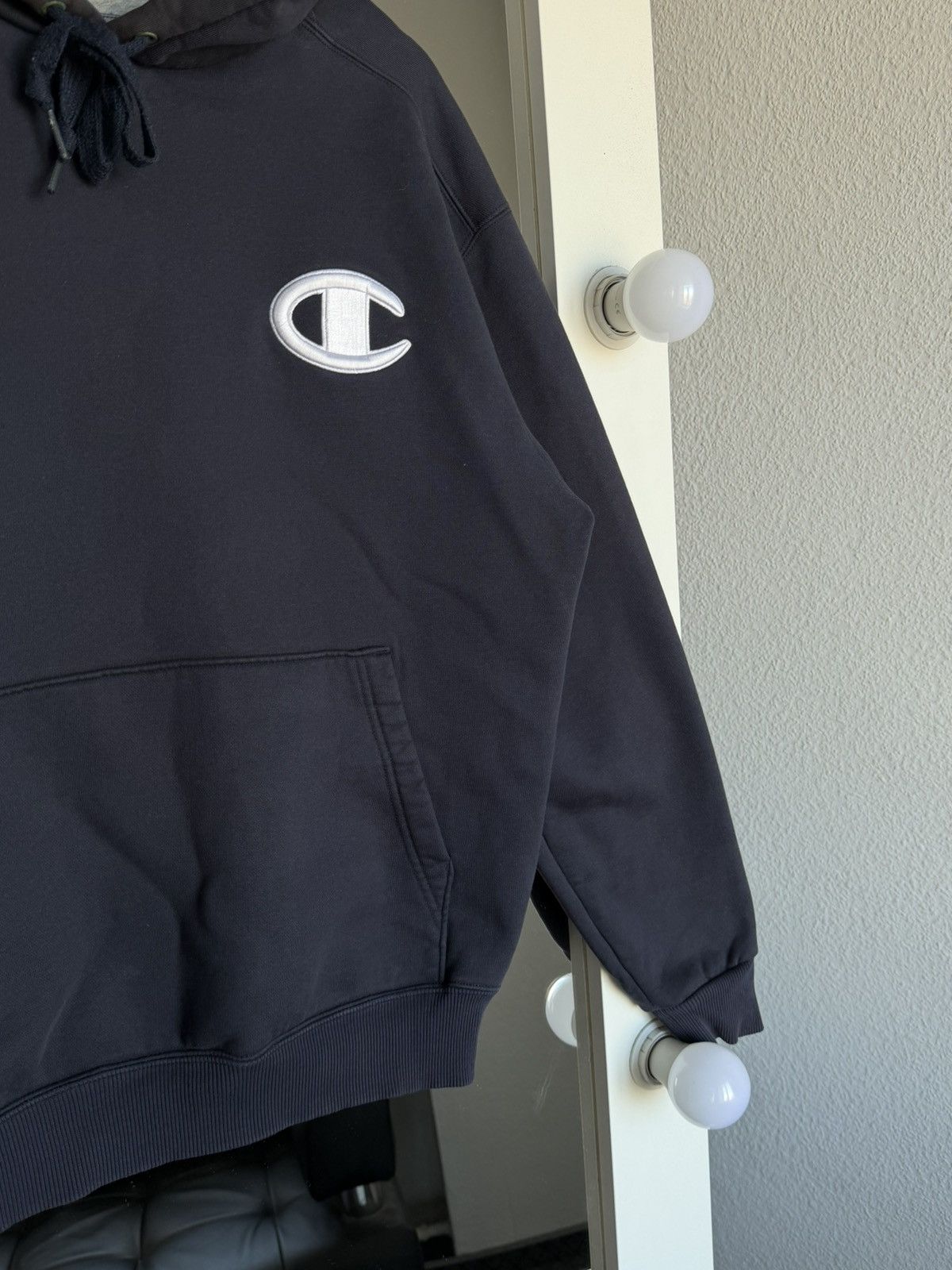 Champion Champion vintage hoodie Size US M / EU 48-50 / 2 - 4 Thumbnail
