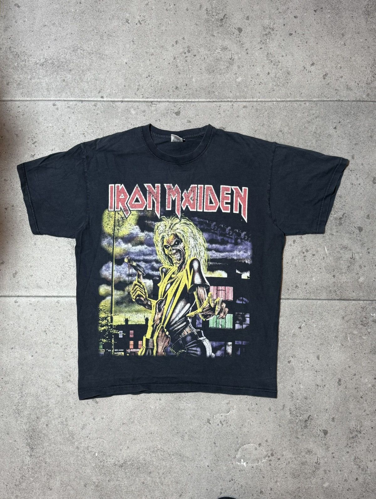 Band Tees × Iron Maiden × Vintage Vintage 2000s Iron Maiden Killers Band Tee faded metal rock Size US L / EU 52-54 / 3 - 1 Thumbnail