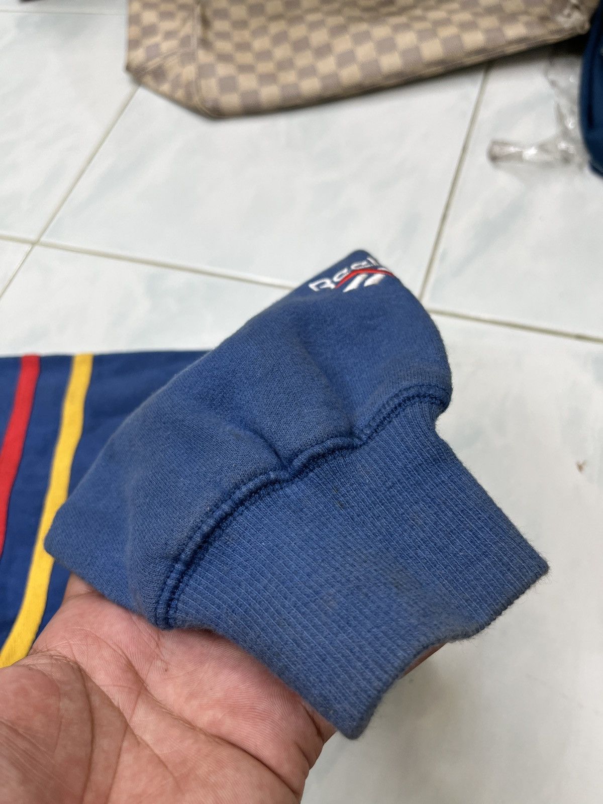 Reebok 🔥🔥🔥STEALS VTG REEBOK SWEATSHIRT Size US S / EU 44-46 / 1 - 15 Thumbnail