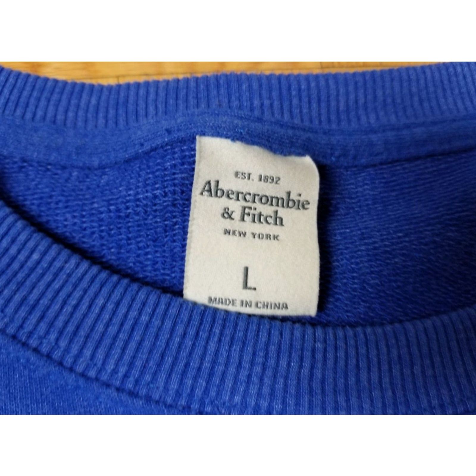 Abercrombie & Fitch Abercrombie & Fitch Blue Short Sleeves T-Shirt Sweatshirt Sz Large - Men - Round Neck - Short Sleeve - Classic Fit - USA Theme - 90s Retro Size US L / EU 52-54 / 3 - 3 Thumbnail