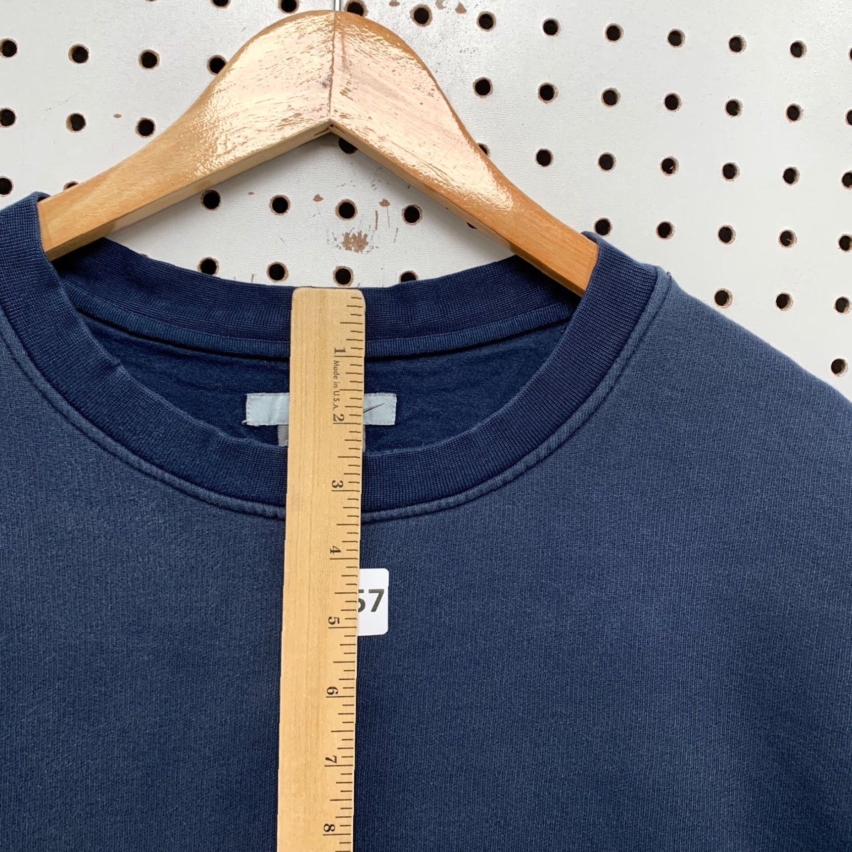 Nike VINTAGE Nike Sweatshirt Shirt Mens 2XL Navy Blue Swoosh Pullover 28x31.5 90s Mens Size US XXL / EU 58 / 5 - 7 Thumbnail