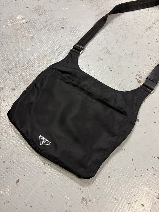 Prada 2000s Prada Black Nylon Crossbody Bag Size ONE SIZE - 4 Thumbnail