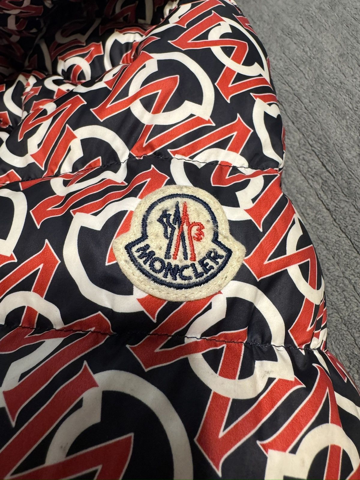Moncler MONCLER ZOIS GIUBBOTTO Reversible Jacket Navy/White&Red SZ 4 Size US L / EU 52-54 / 3 - 12 Thumbnail