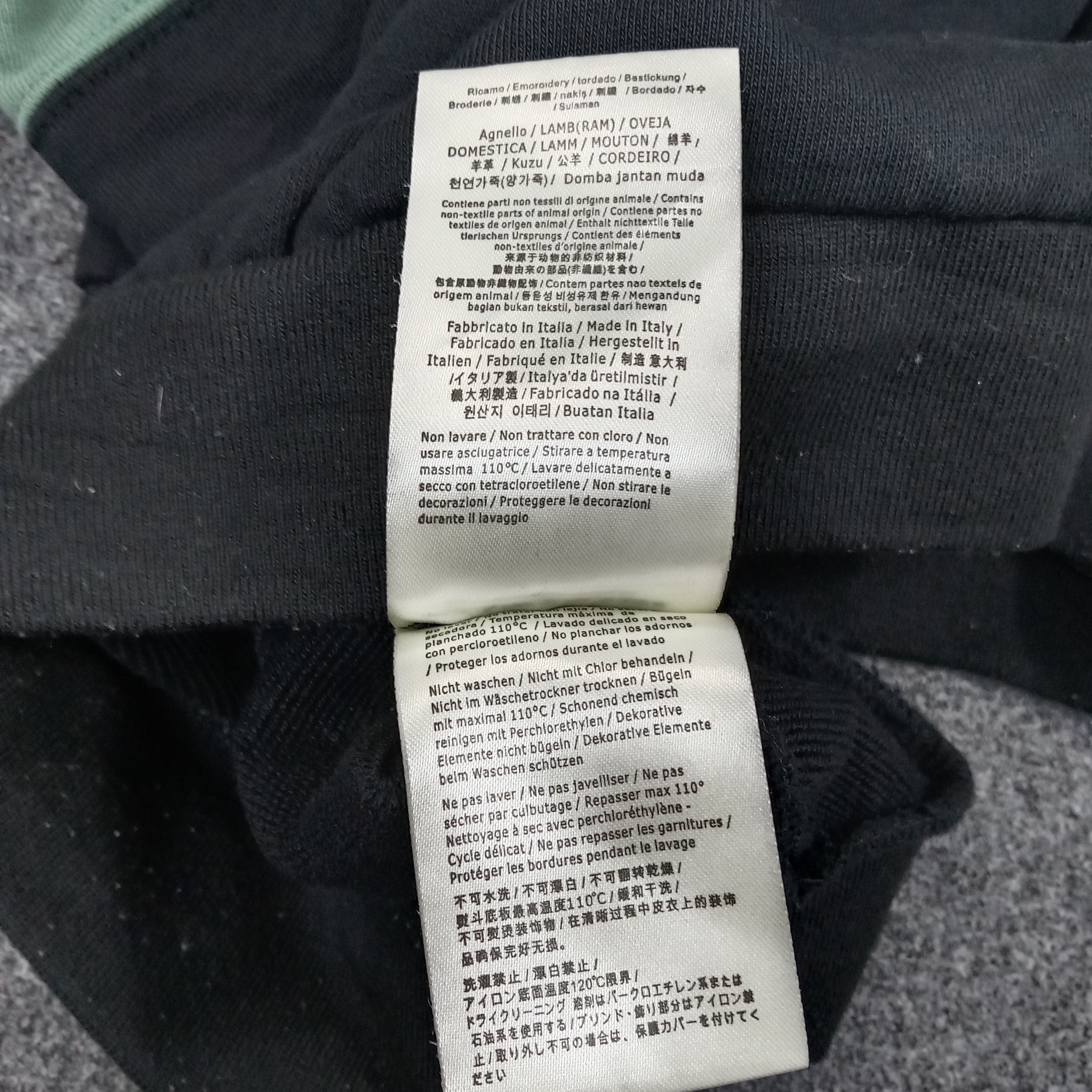Other Fendi Designer Brand Big Design Sweatshirt C234N5 Size US L / EU 52-54 / 3 - 10 Thumbnail