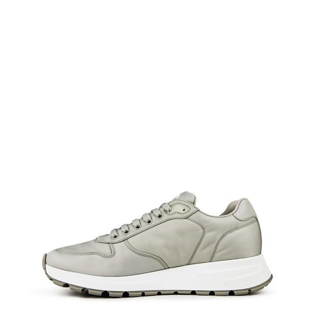 Prada Men'S Triangle Logo Re-Nylon Trainers Size US 7 / EU 40 - 3 Thumbnail