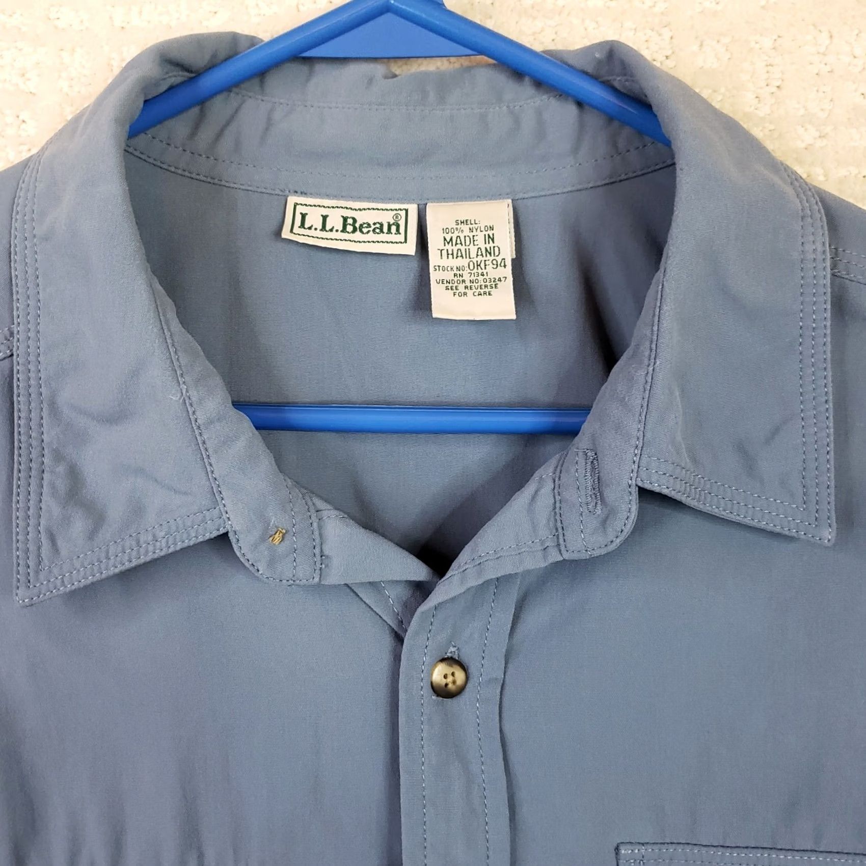 Vintage VINTAGE LL Bean Button-Up Shirt Mens L Blue Long Sleeve Collared Shirt Fold Tab Roll Up未 applicable Size US L / EU 52-54 / 3 - 5 Thumbnail