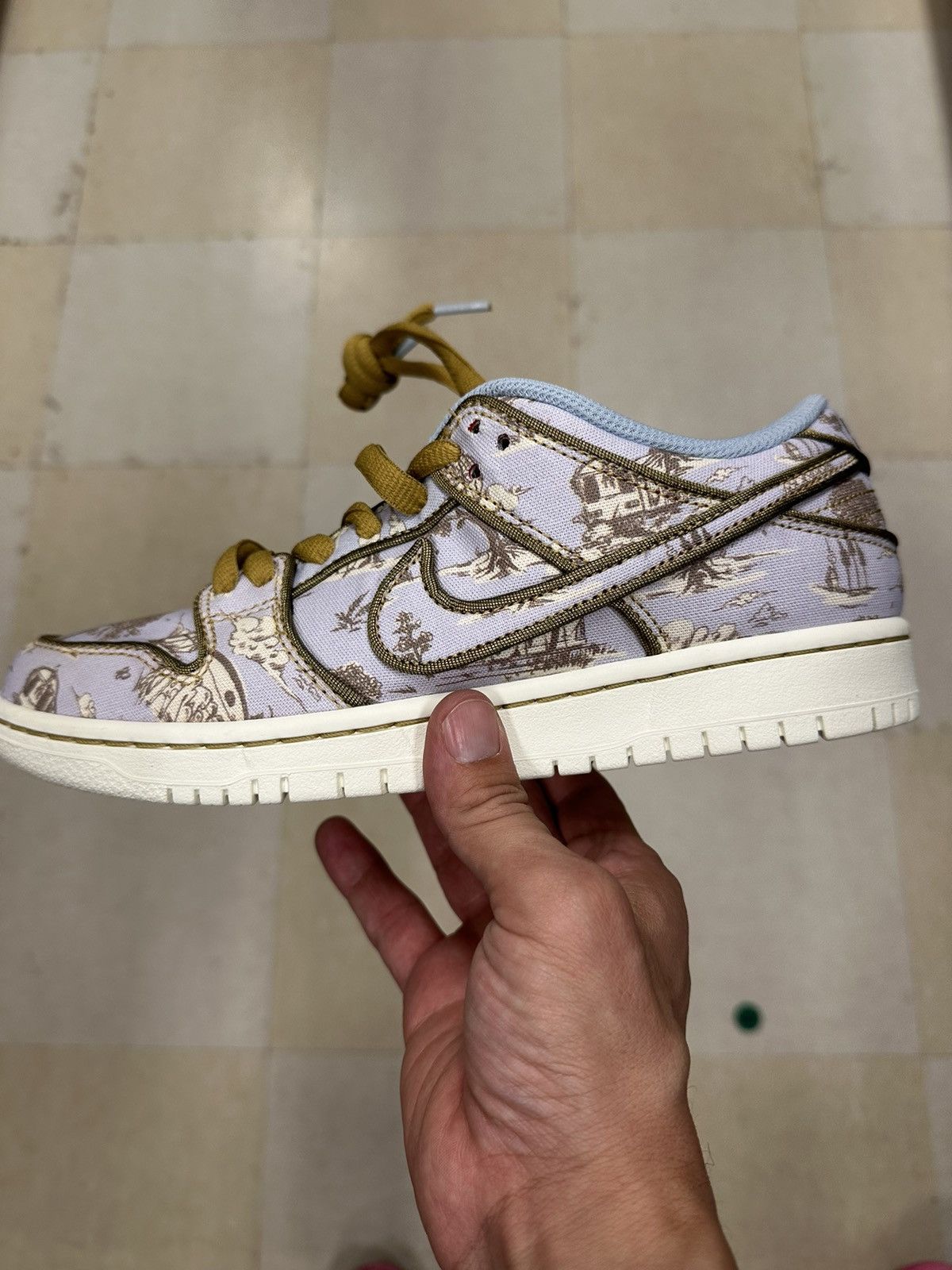Nike Nike SB Dunk Low Premium City of Style Size US 6.5 / EU 39-40 - 7 Thumbnail