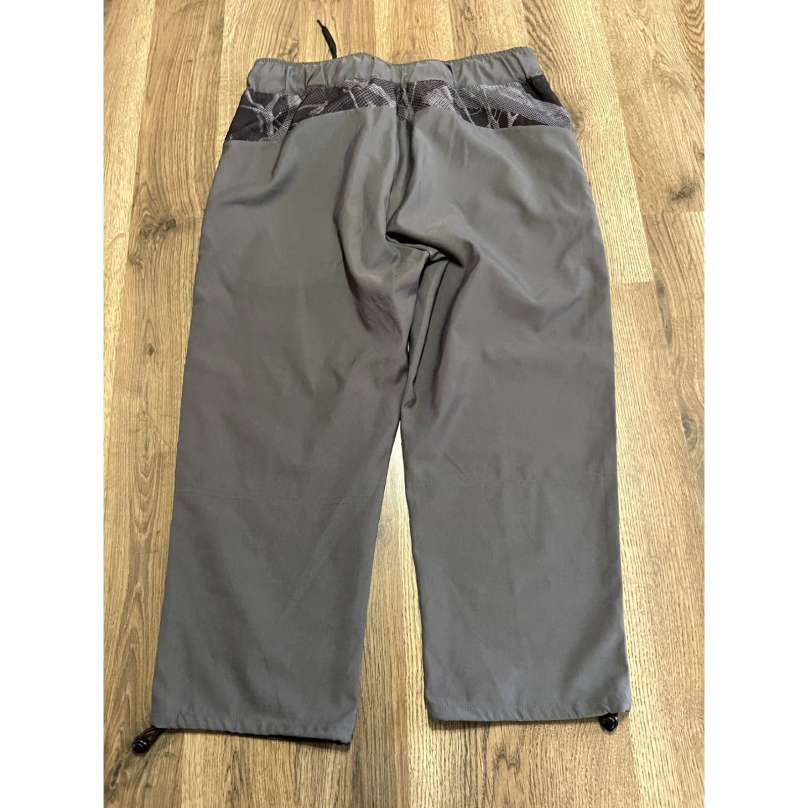 Vintage Legendary Whitetails Pants Women's M Gray Capri Tie Waist Elastic Inseam 20 in Solid Casual Size 32" / US 10 / IT 46 - 2 Thumbnail