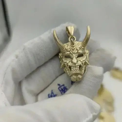 VIBE Golden Demon Hannya Mask pendant Size ONE SIZE - 3 Thumbnail