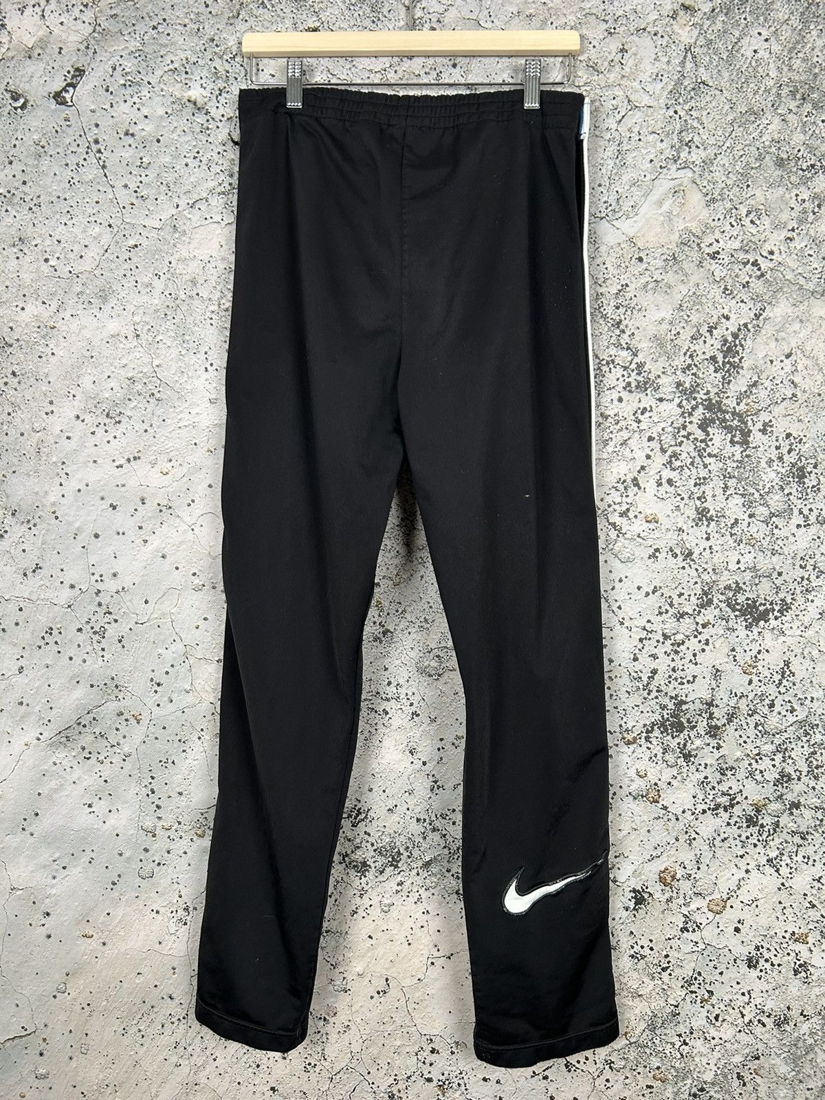 Nike × Vintage Vintage Nike 90s Sweatpants Swoosh Nylon Drill Gorpcore Size US 36 / EU 52 - 4 Thumbnail