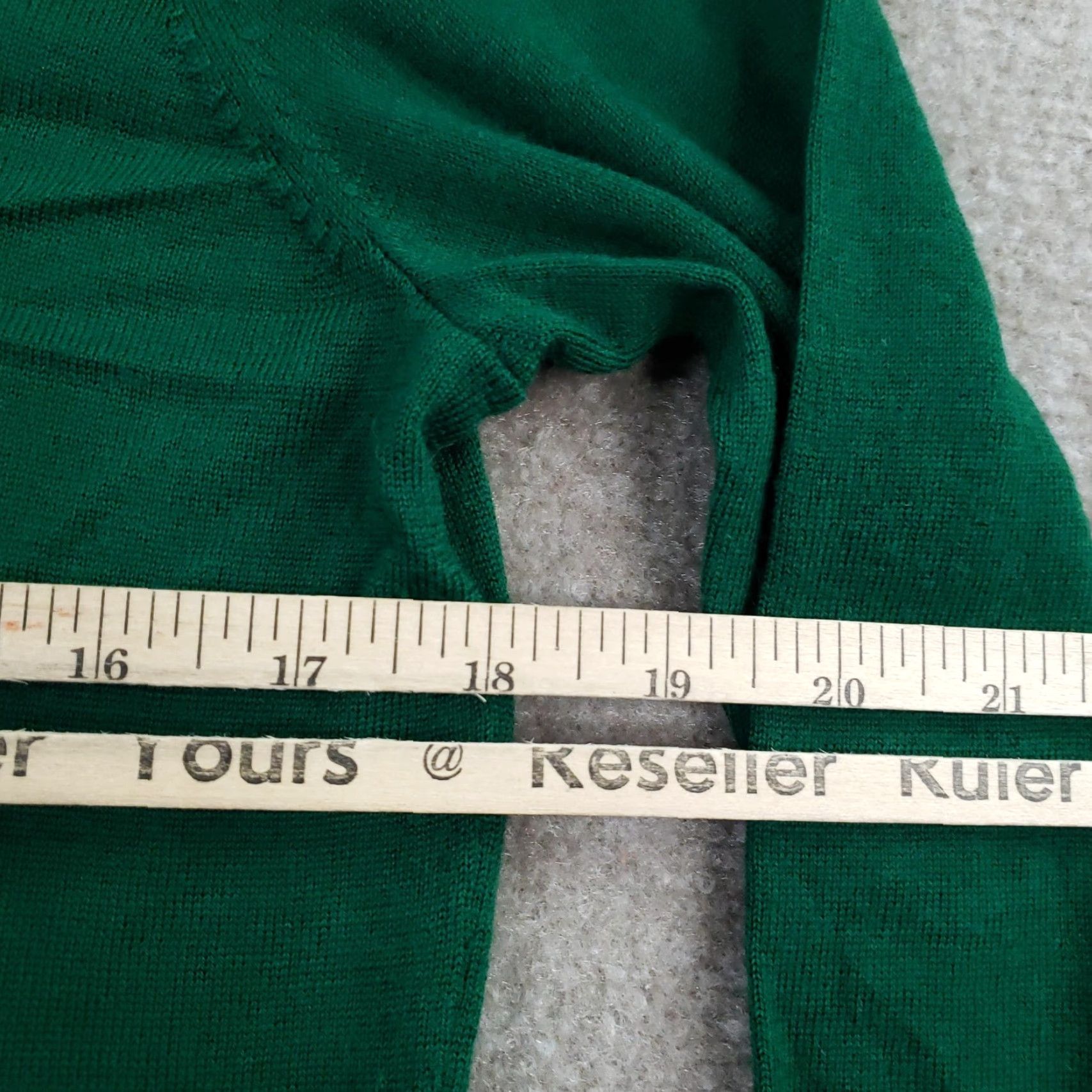 Talbots Talbots Cardigan Sweater Womens Small Green 100% Merino Wool V Neck Lightweight Size S / US 4 / IT 40 - 3 Thumbnail