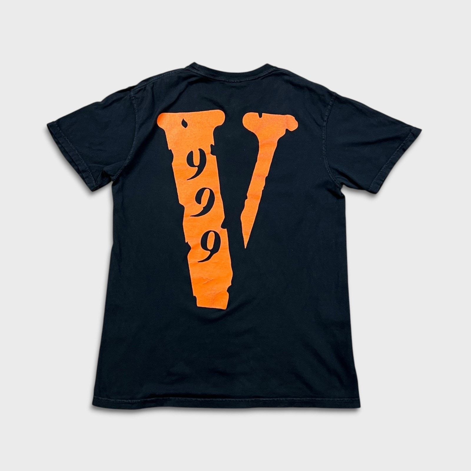 Vlone Juice Wrld Man of the Year Reflective Logo Tee | Grailed