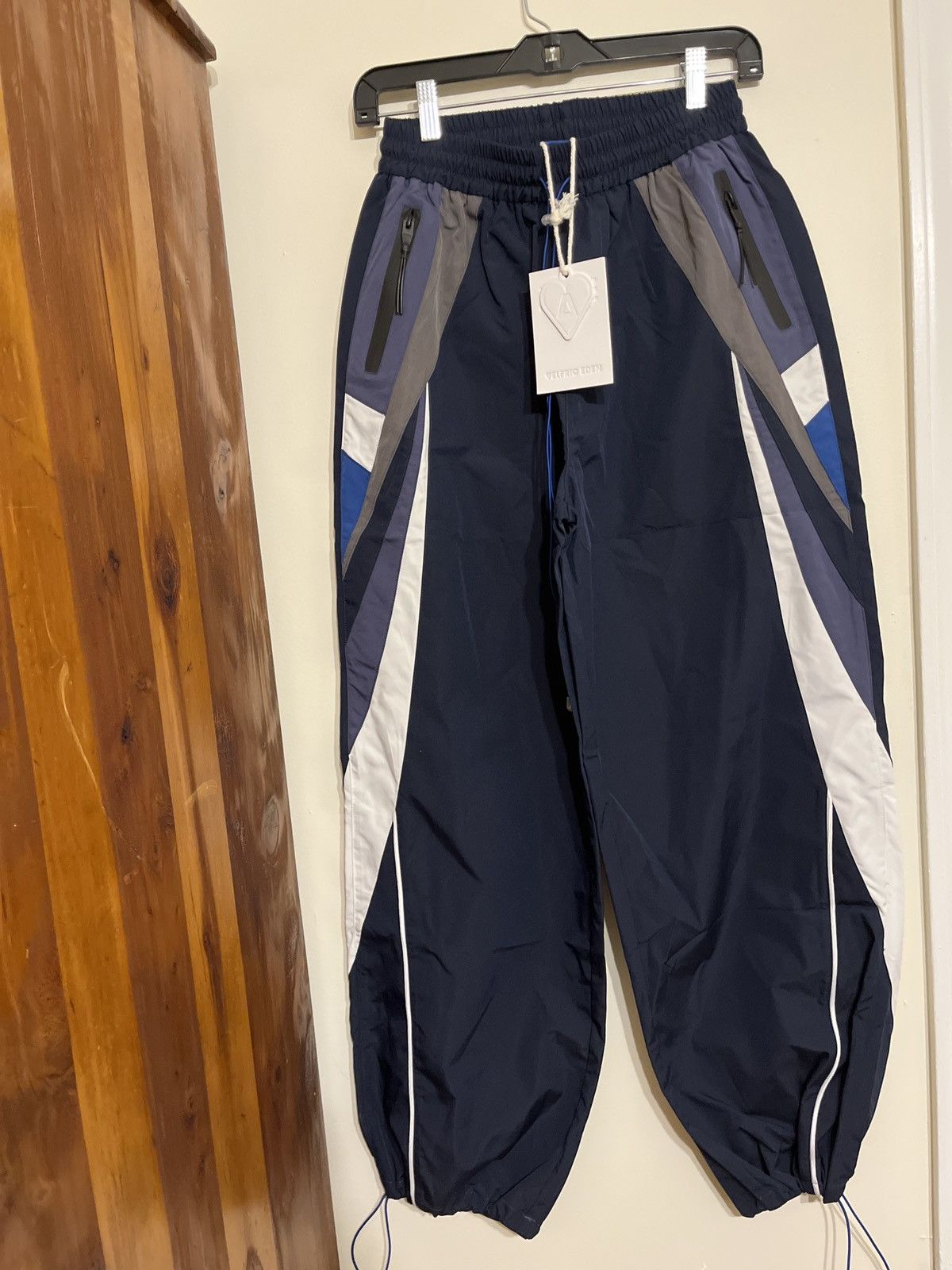 Designer Brand new with tags Aelfric Eden joggers Size US 27 - 1 Thumbnail