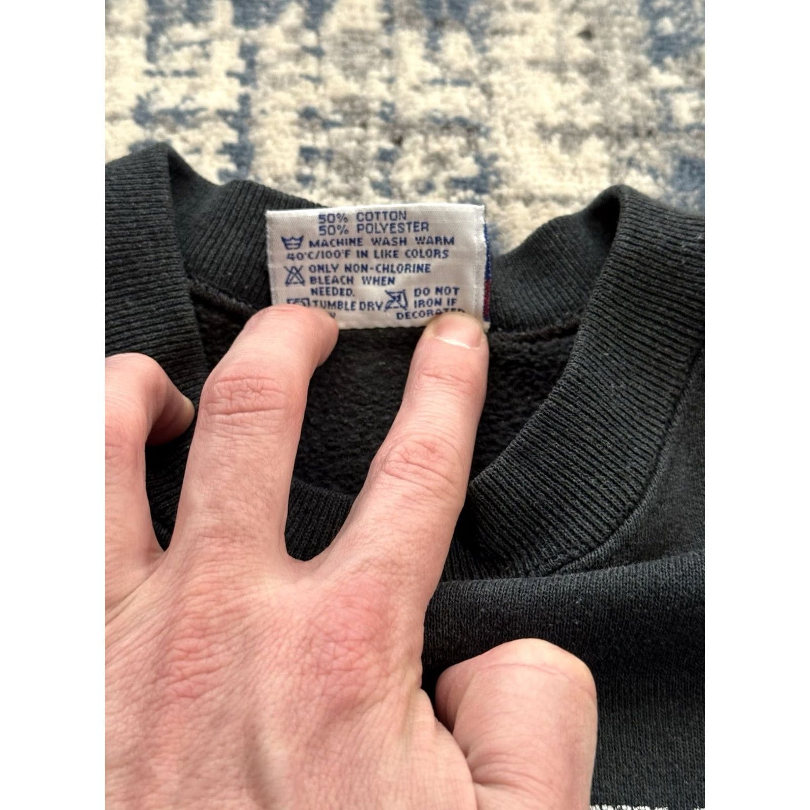 Hanes VINTAGE Juventus FC Zebras Pullover Crewneck Sweatshirt Sz L Black Hanes Men 80s Sports Graphic Print Soccer Size US L / EU 52-54 / 3 - 4 Thumbnail