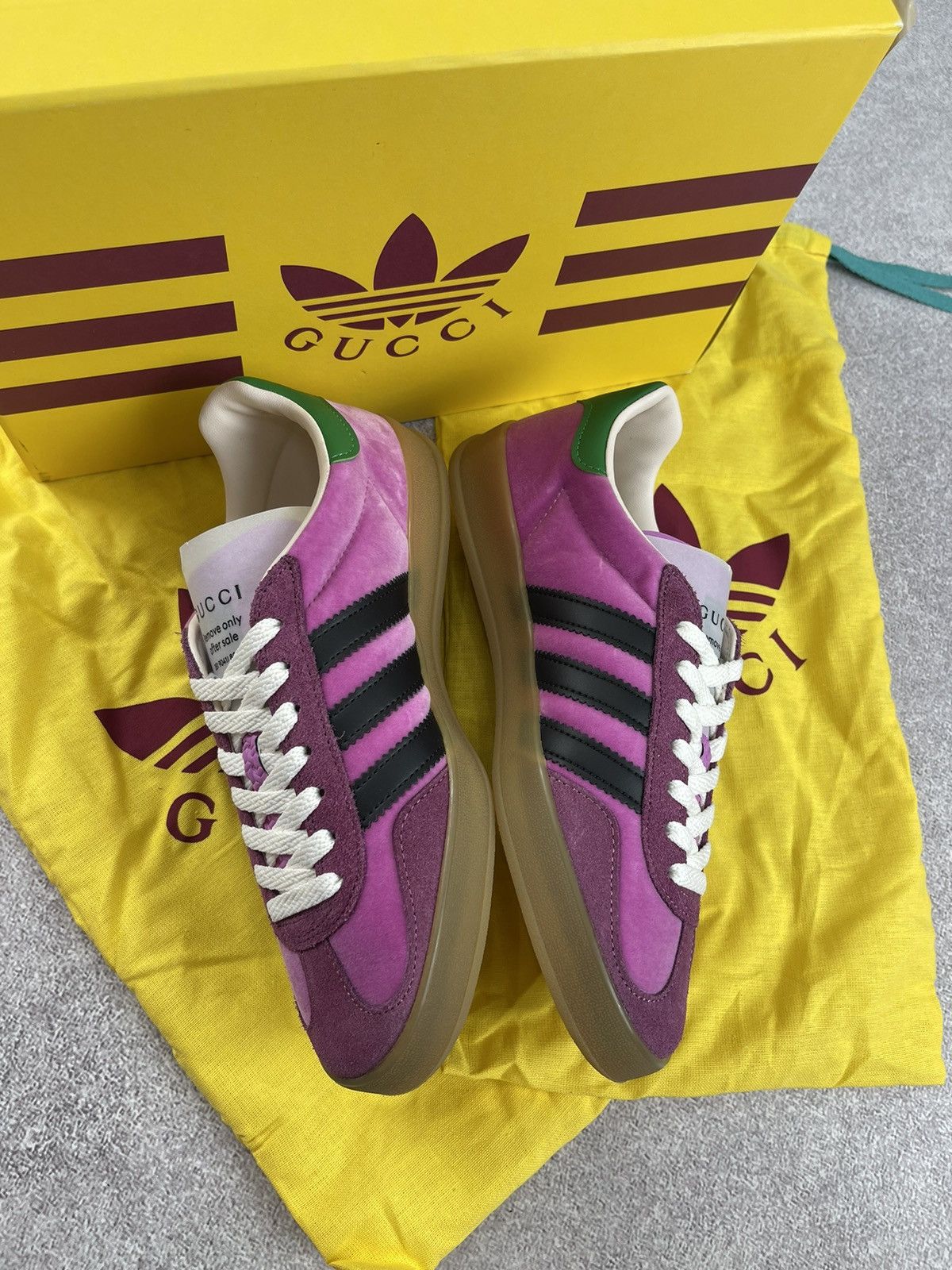 Adidas Adidas x Gucci Gazelle Velvet Pink Size US 7 Women’s Size US 7 / IT 37 - 6 Thumbnail