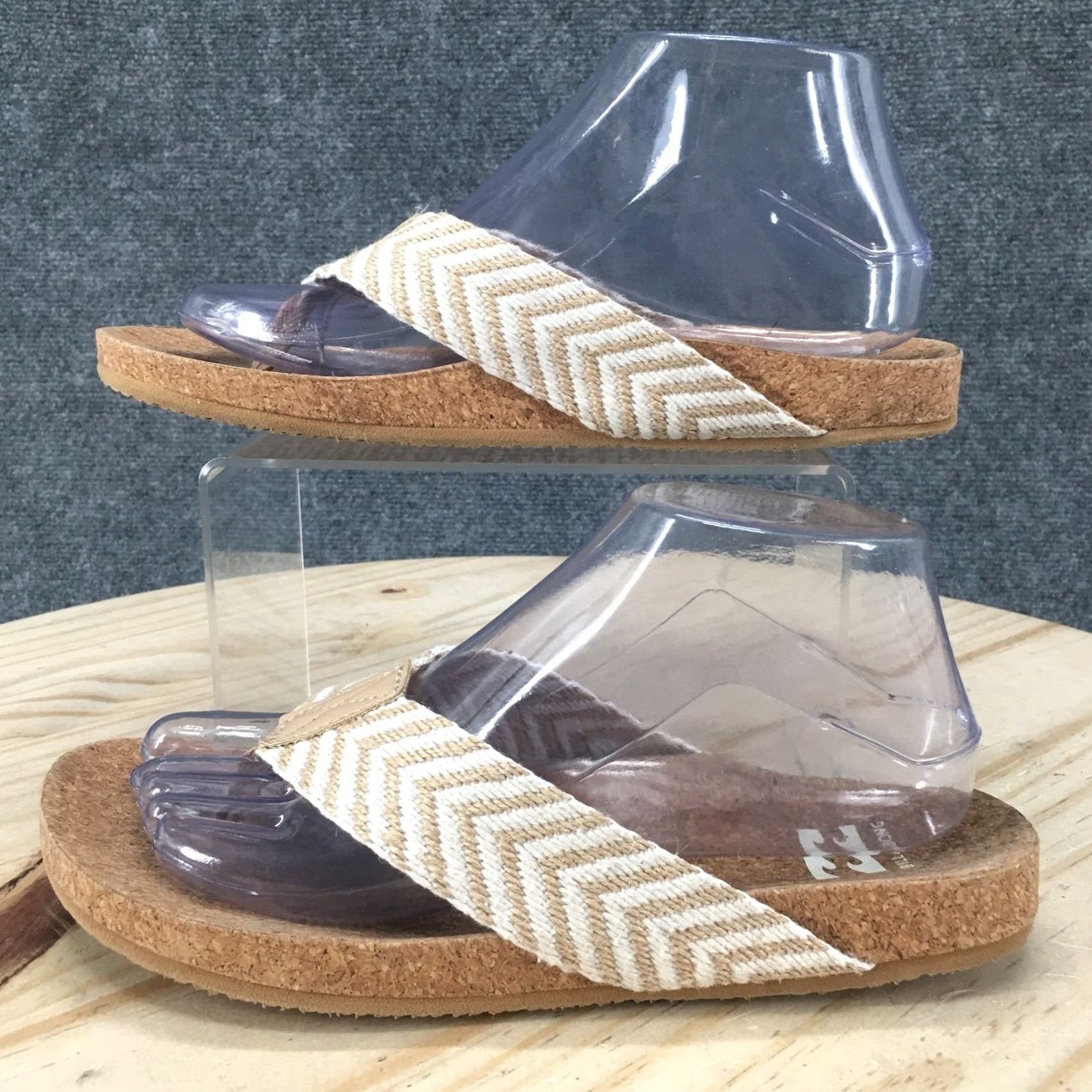 Billabong Billabong Sandals Womens 8 Kailani Chevron Slip On Flip Flops Flats Brown Fabric Size US 8 / IT 38 - 2 Thumbnail