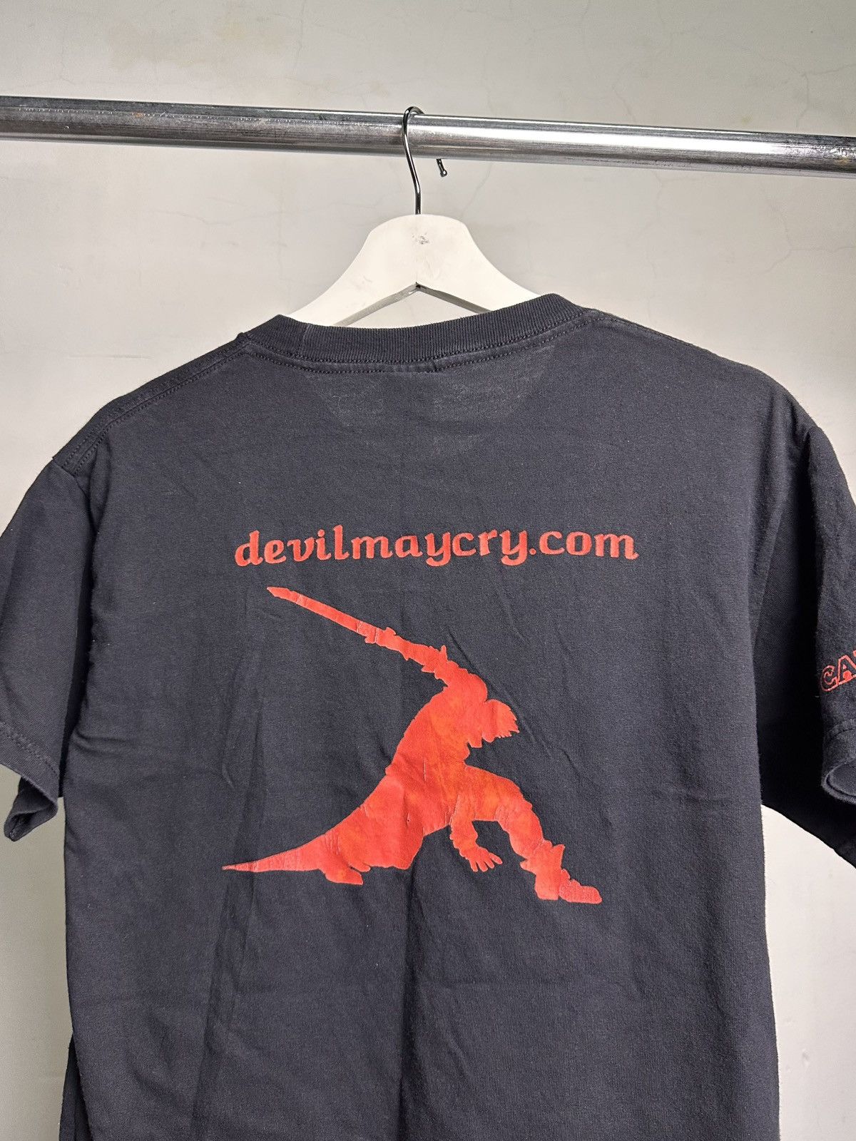 Vintage RARE 00’s Devil May Cry Capcom Game promo tee Size US M / EU 48-50 / 2 - 8 Thumbnail