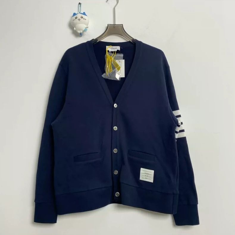 Thom Browne THOM BROWNE New navy four-stripe cardigan 2502-Nextarrow Size US XXL / EU 58 / 5 - 1 Thumbnail