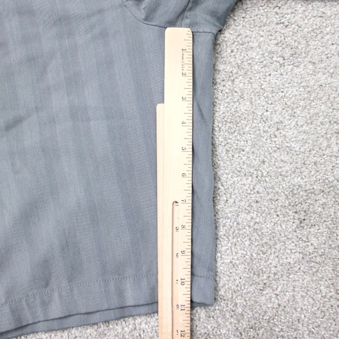 TravisMathew Travis Mathew Shorts Mens 36 Gray Striped Golf 10" Poly/Rayon Stretch Flat Front Chino Ballistic? Size US 36 / EU 52 - 3 Thumbnail
