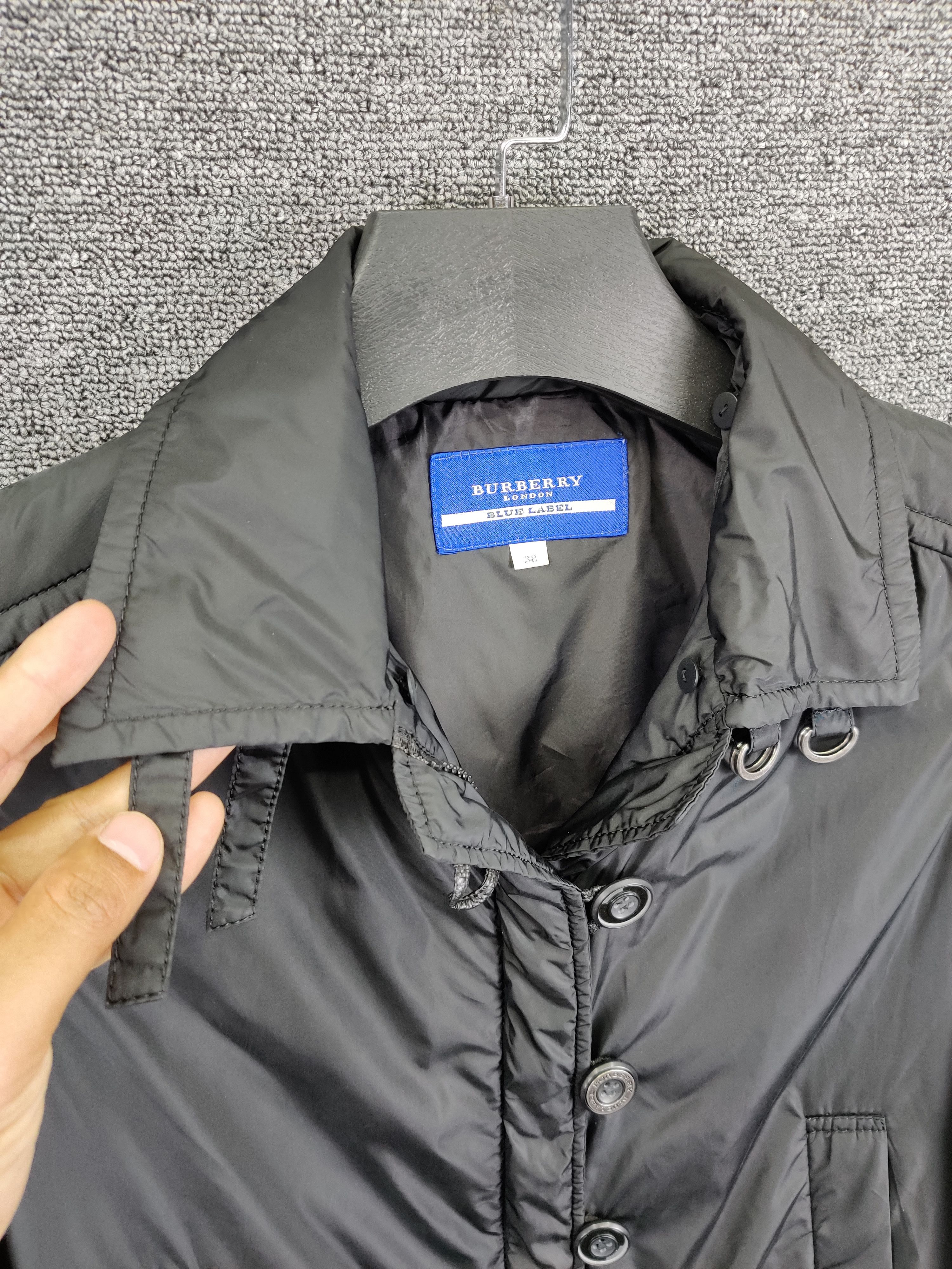 Burberry Vintage Burberry Blue Label Black Bomber Jacket Size US M / EU 48-50 / 2 - 2 Thumbnail