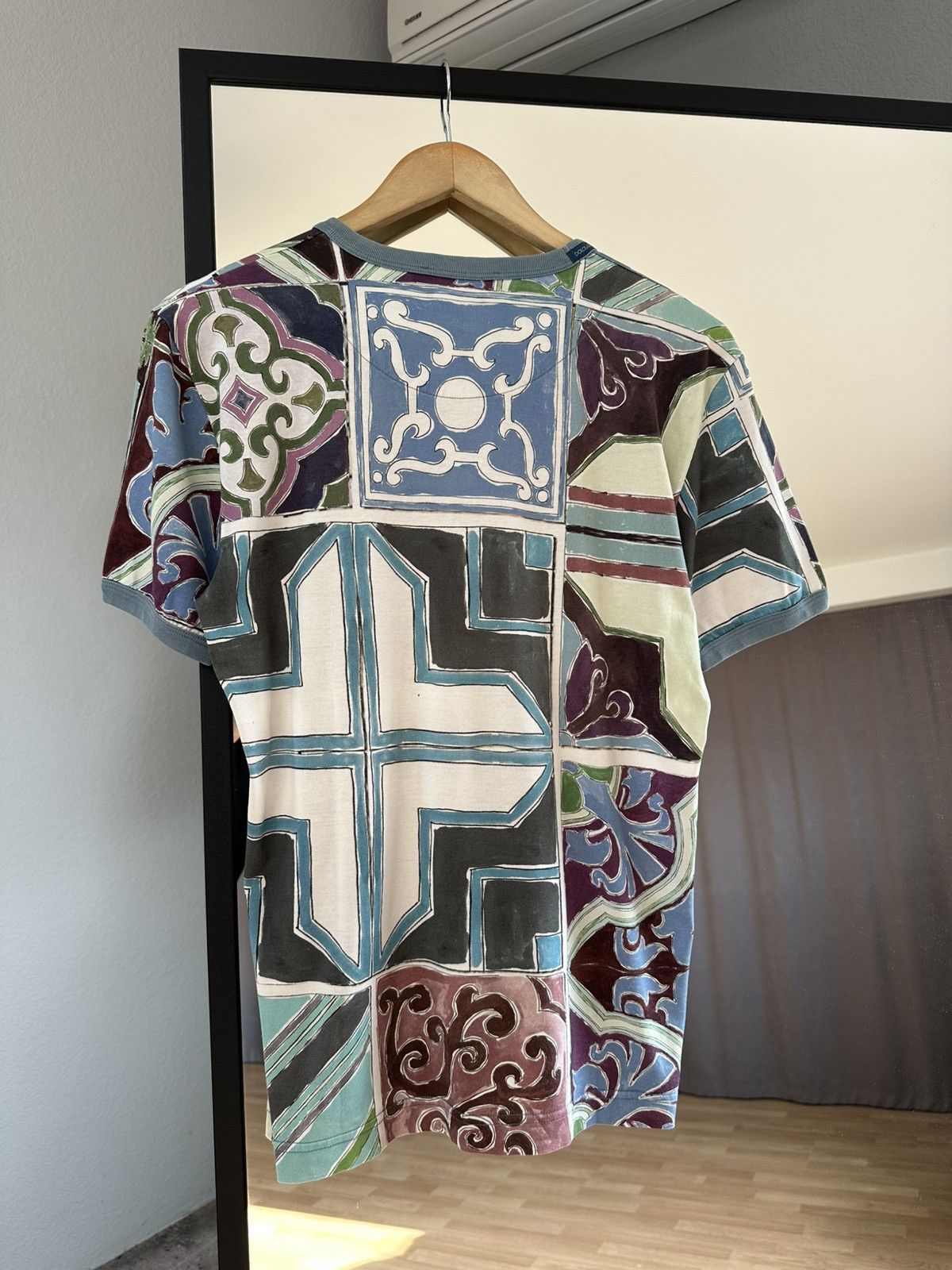 Dolce & Gabbana Vintage Dolce & Gabbana Artisanal Art Print T-Shirt 00’s Size US S / EU 44-46 / 1 - 4 Thumbnail