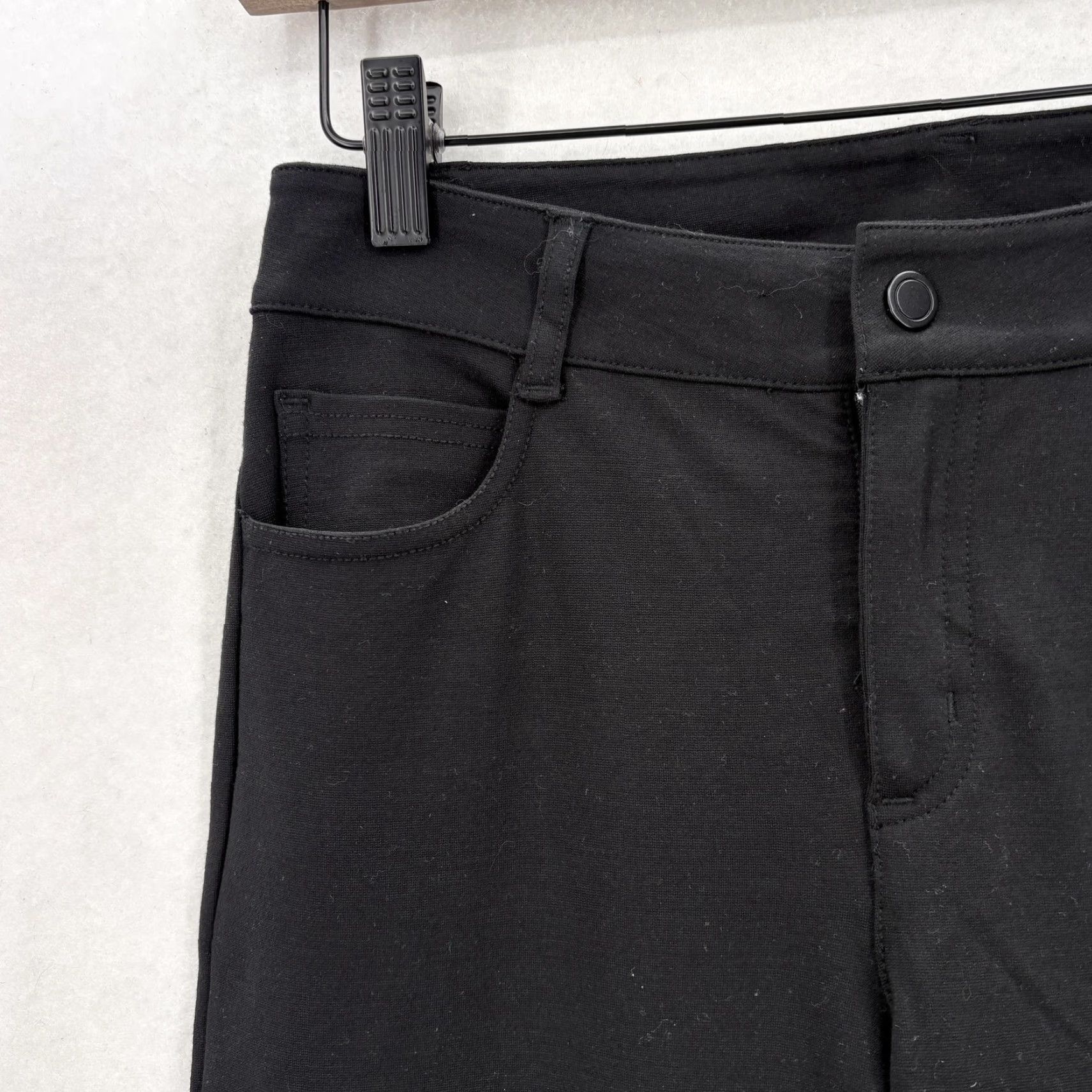 Athleta Athleta Black Ponte Knit Skinny Jegging Pants Womens 2 Stretch Pockets Casual Slim Skinny 31in 28in Inseam Pants Essentials Women =INVALID Size 26" / US 2 / IT 38 - 3 Thumbnail