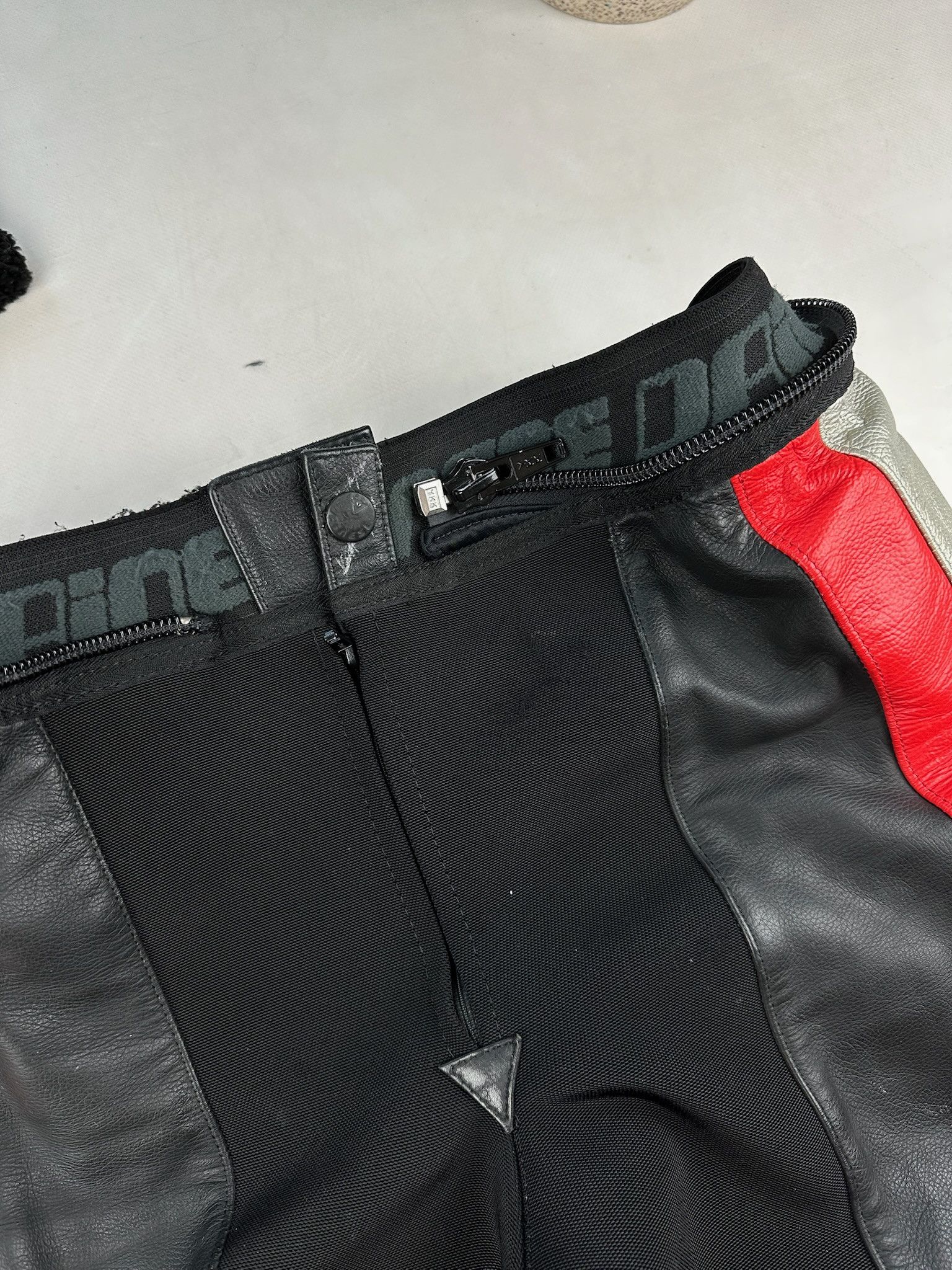 Dainese Dainese Leather Suit Superbike Jacket & Pants Size US L / EU 52-54 / 3 - 5 Thumbnail