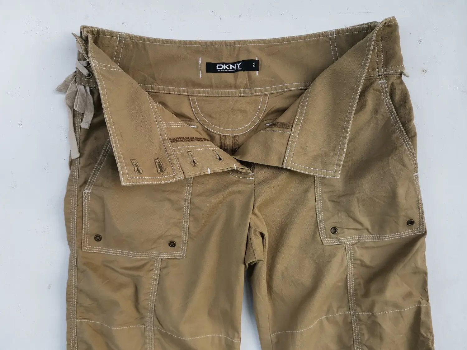 DKNY Rare!!! DKNY Tactical Cargo Multipocket Short Pants Size US 29 - 10 Thumbnail