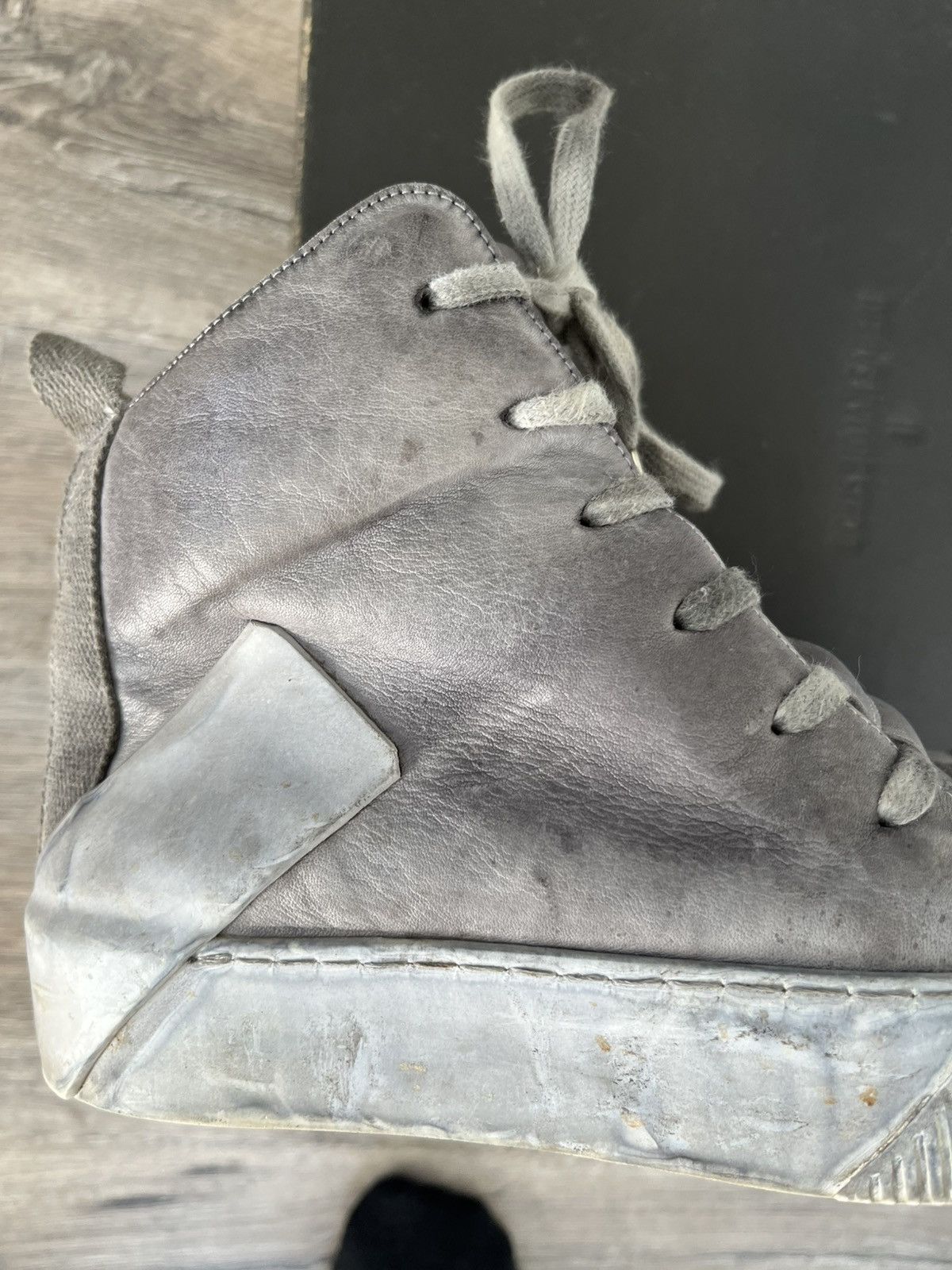 Boris Bidjan Saberi Boris B Saberi Sneaker size 40 Size US 7 / EU 40 - 6 Thumbnail