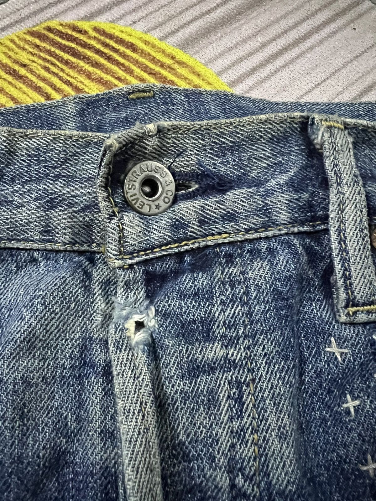 Levi's VINTAGE LEVIS 702 E BACKLE BACK CUSTOM SASHIKO BORO JAPAN Size US 30 / EU 46 - 9 Thumbnail
