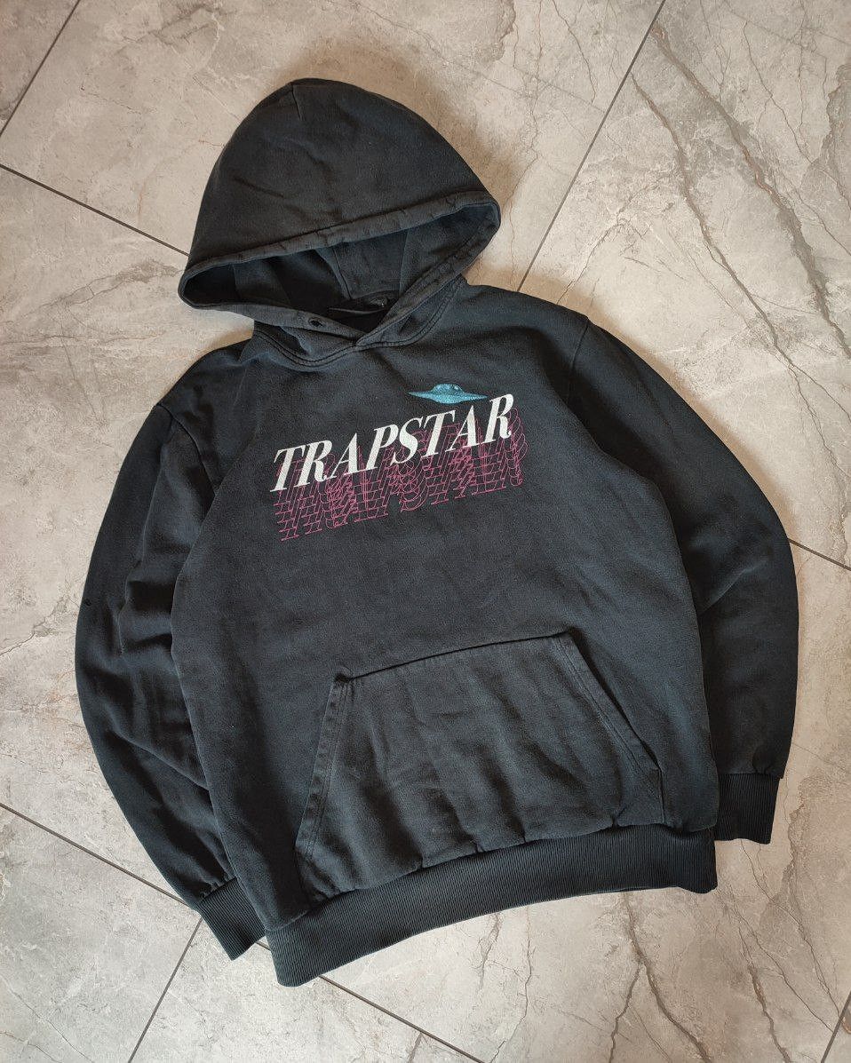 Japanese Brand Y2K TRAPSTAR sunfaded grunge hoodie big central logo Size US S / EU 44-46 / 1 - 1 Thumbnail